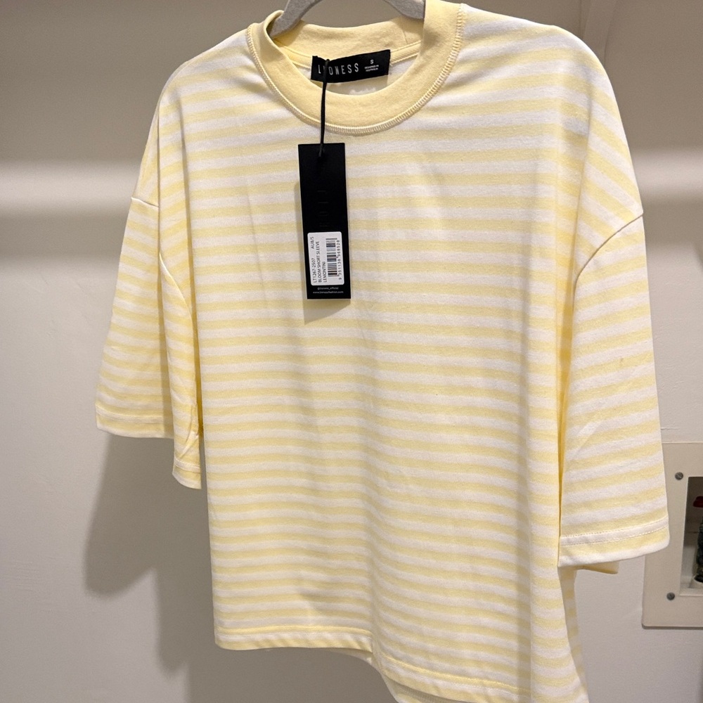 Lionesss bloom short sleeve tee